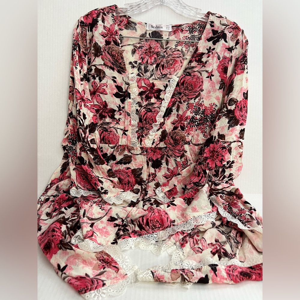 Nextmia Ladies SharkBite Blouse